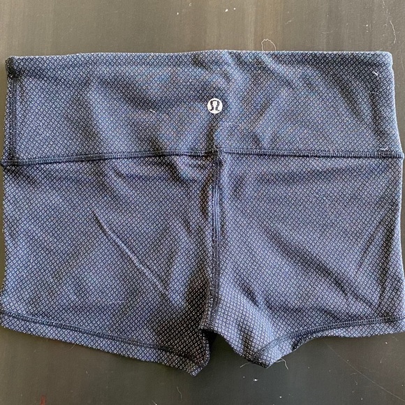 Lululemon Shorts - Picture 1 of 3
